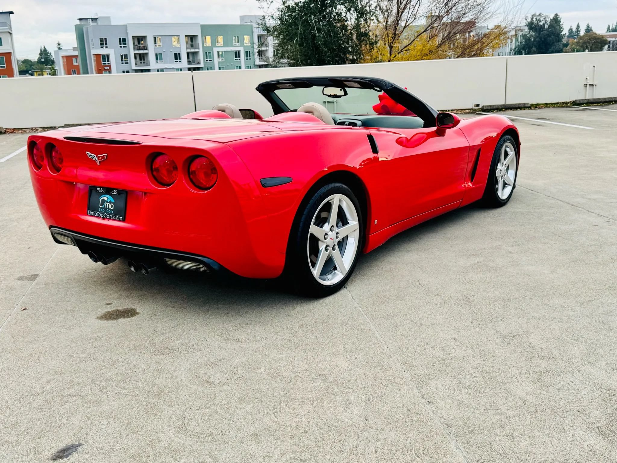 Used 2006 Chevrolet Corvette Convertible w/ Preferred Equipment Group RWD image 39