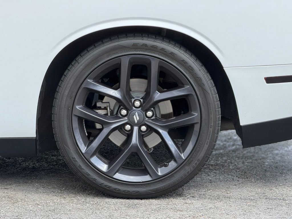 Used 2023 Dodge Challenger R/T w/ Plus Package RWD image 3