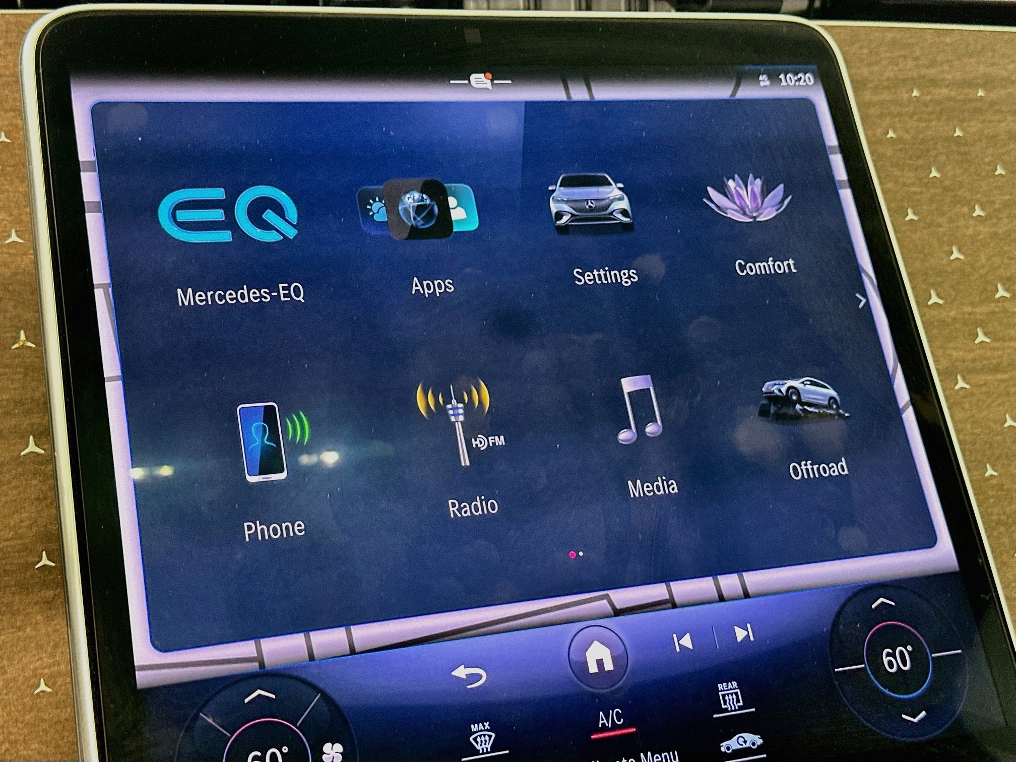 Certified 2023 Mercedes-Benz EQE 350+ 4MATIC SUV image 19