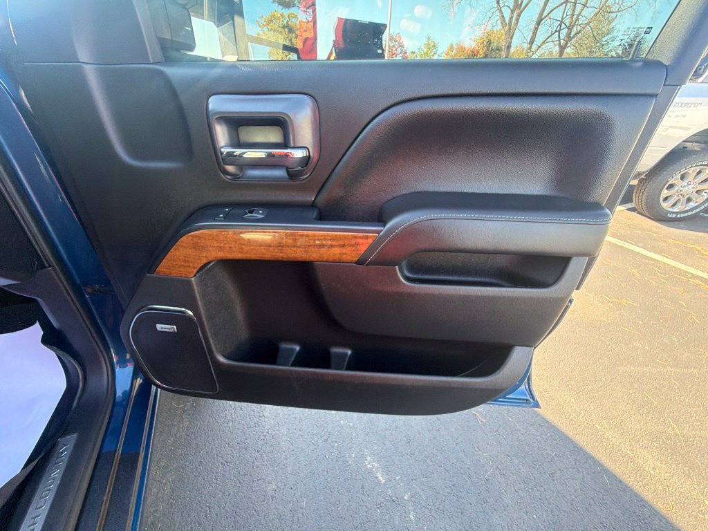 Used 2019 Chevrolet Silverado 2500 High Country w/ Duramax Plus Package AWD/4WD image 39