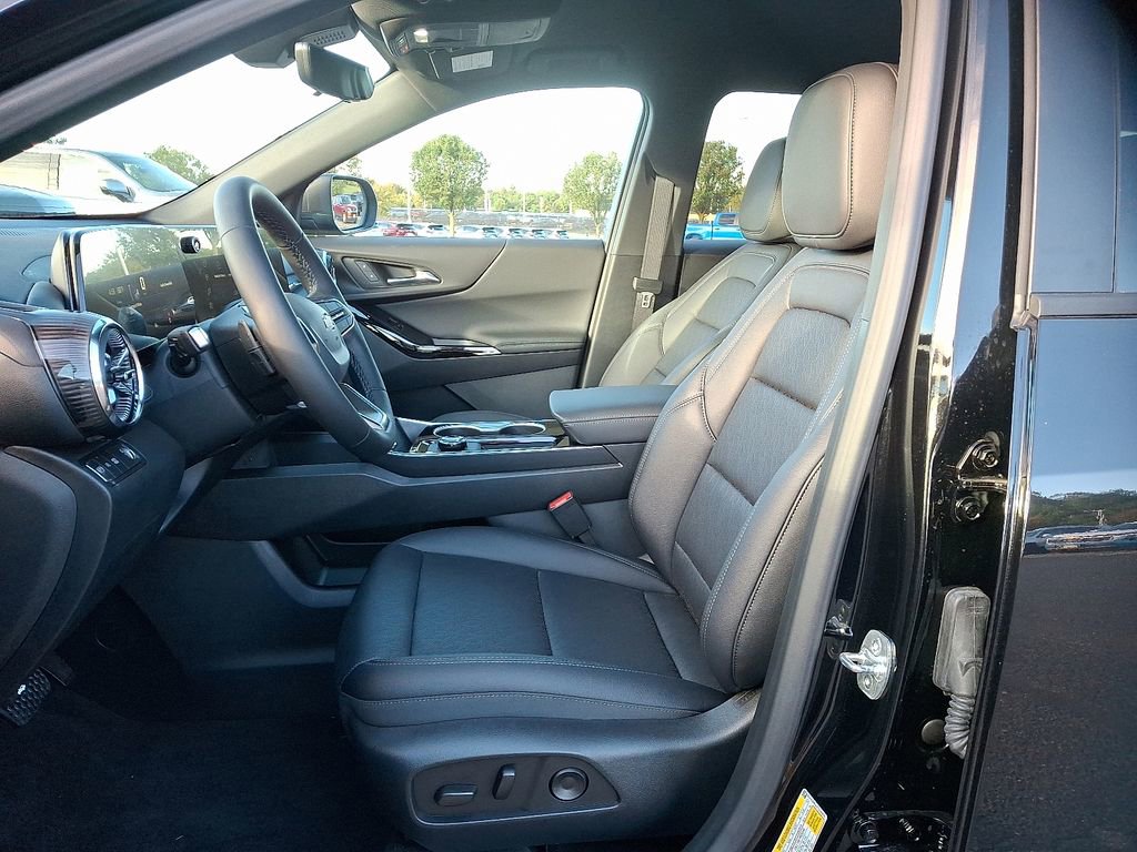 New 2026 Chevrolet Equinox LT w/ Convenience Package II image 6