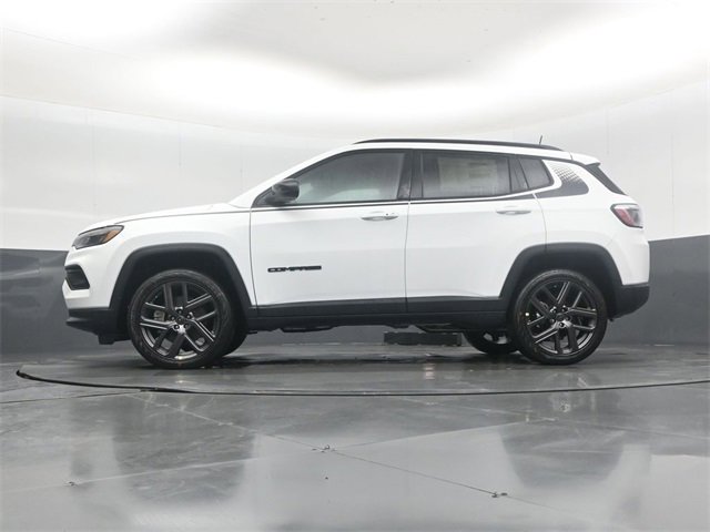 New 2026 Jeep Compass Latitude image 43