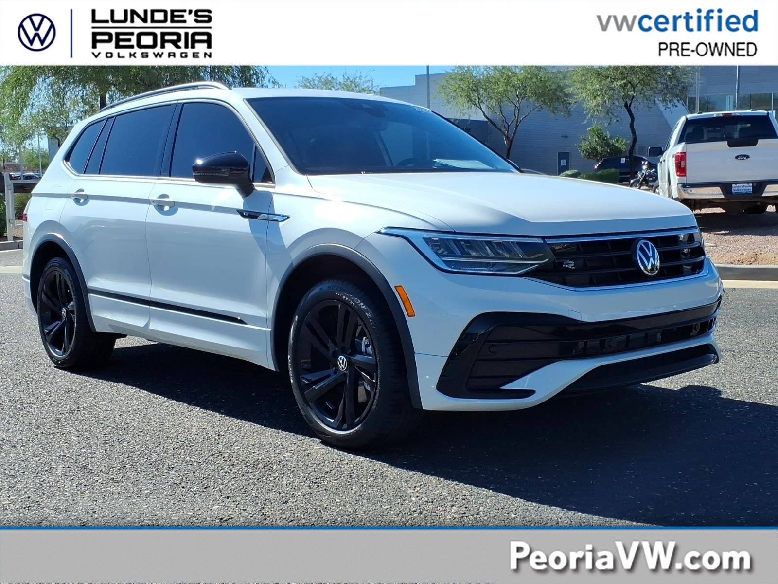 Certified 2023 Volkswagen Tiguan SE R-Line FWD image 1