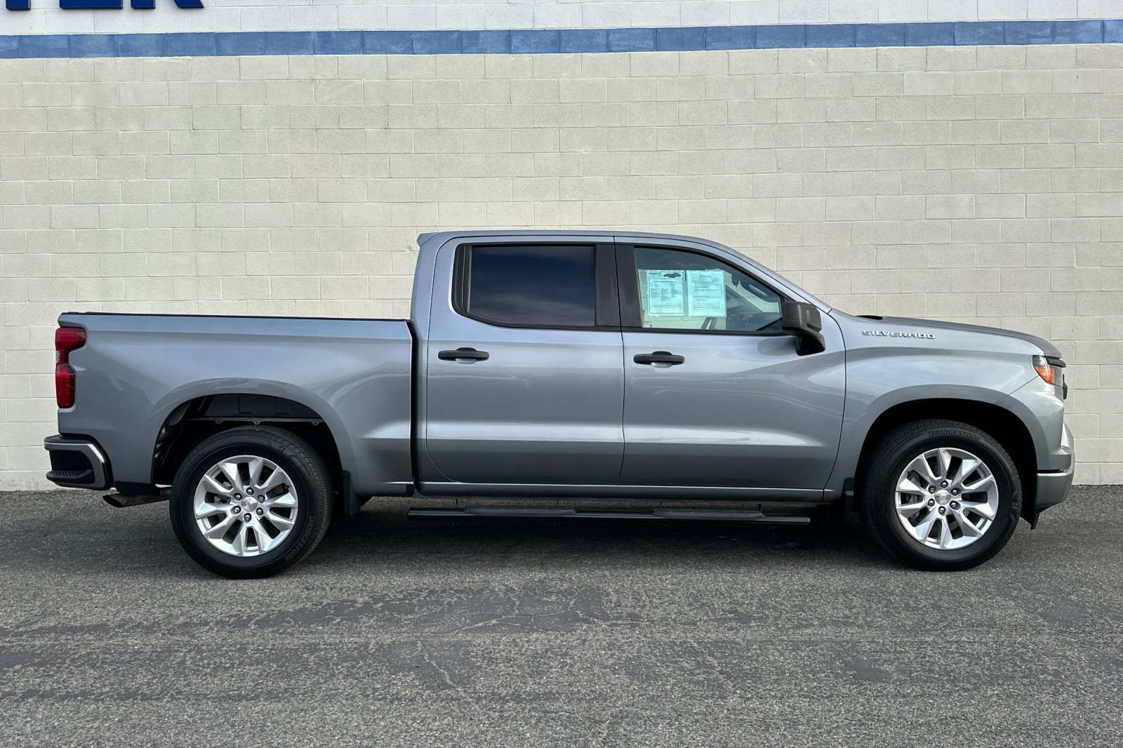 Used 2023 Chevrolet Silverado 1500 Custom RWD image 3