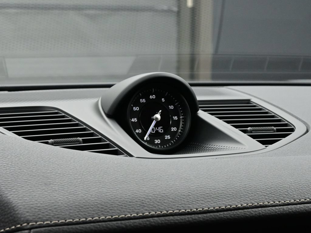 Certified 2025 Porsche Panamera 4 AWD/4WD image 12