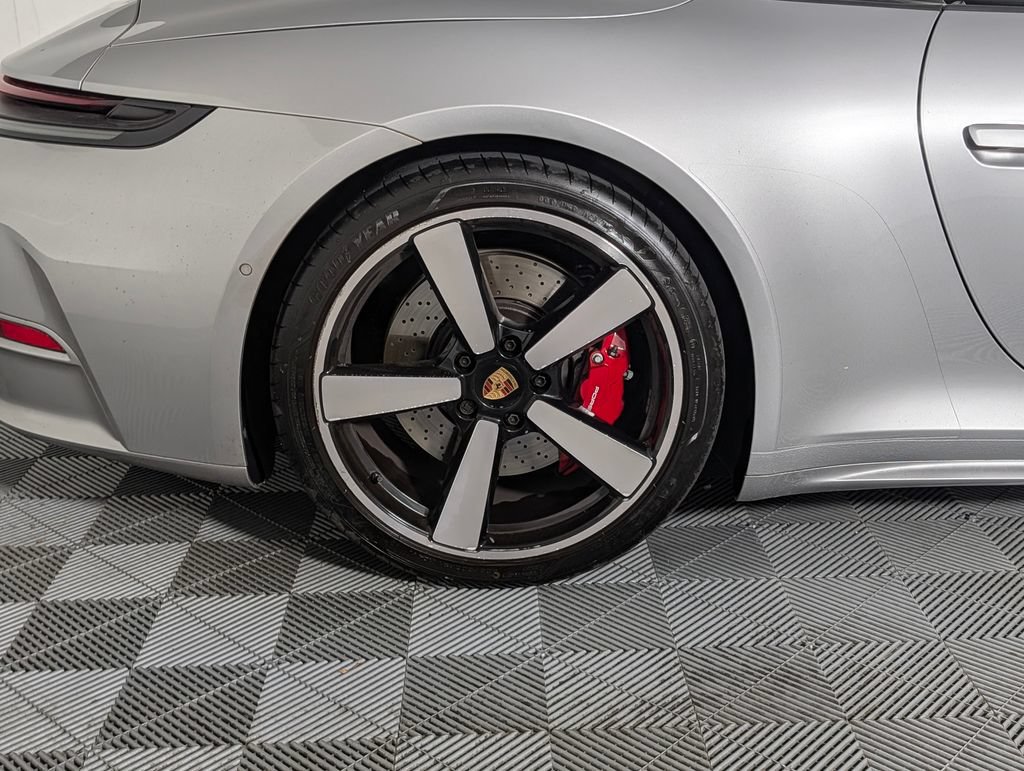 Certified 2025 Porsche 911 Carrera S RWD image 12
