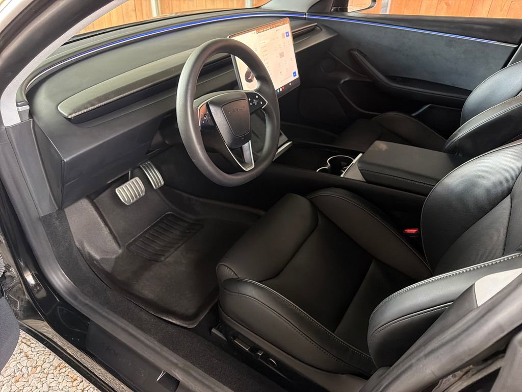 Used 2024 Tesla Model 3 Performance image 2