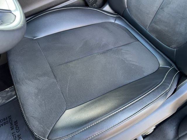 Used 2023 Jeep Grand Cherokee L Laredo image 13