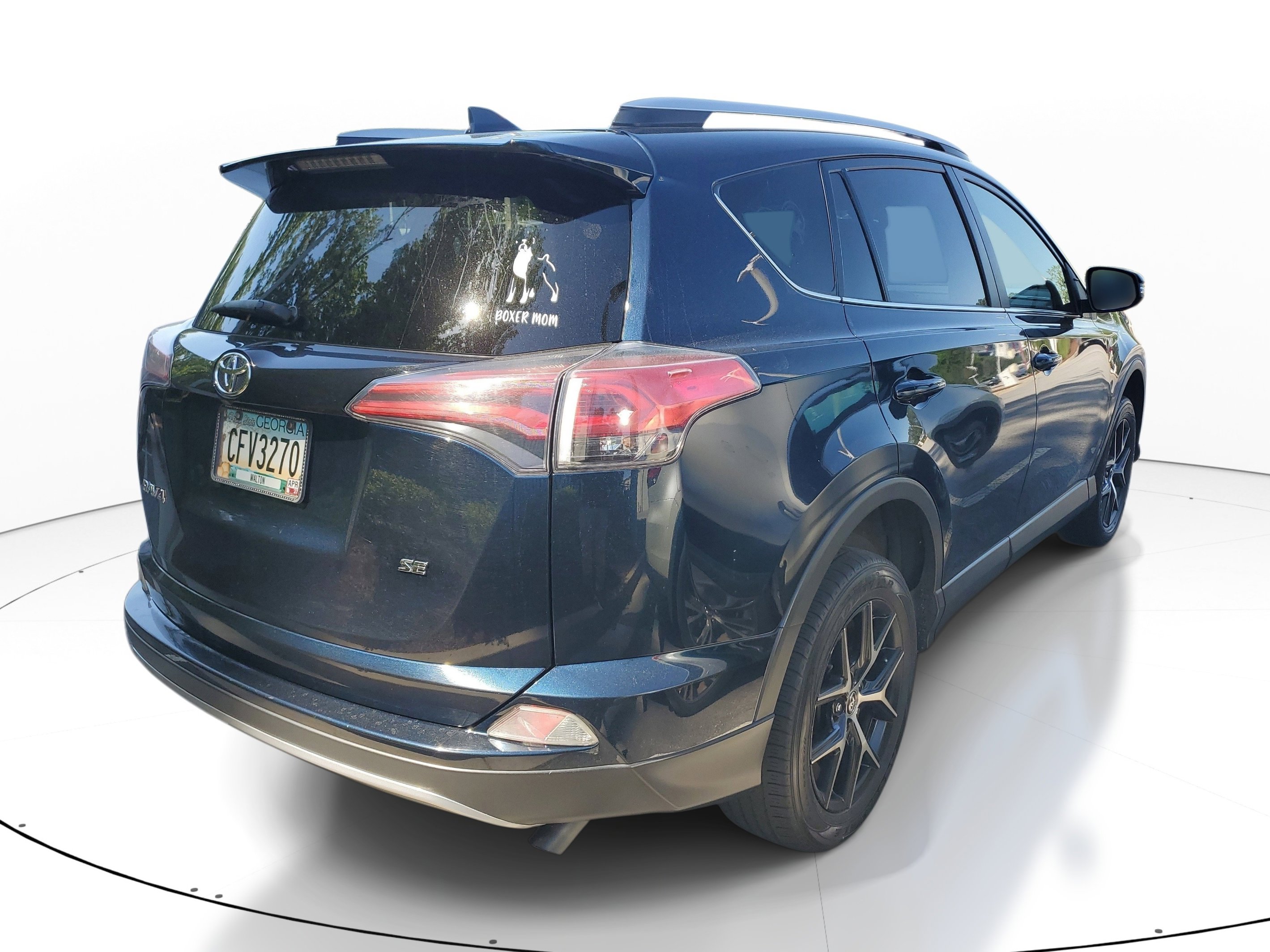 Used 2018 Toyota RAV4 SE w/ Power Extra Value Package image 10