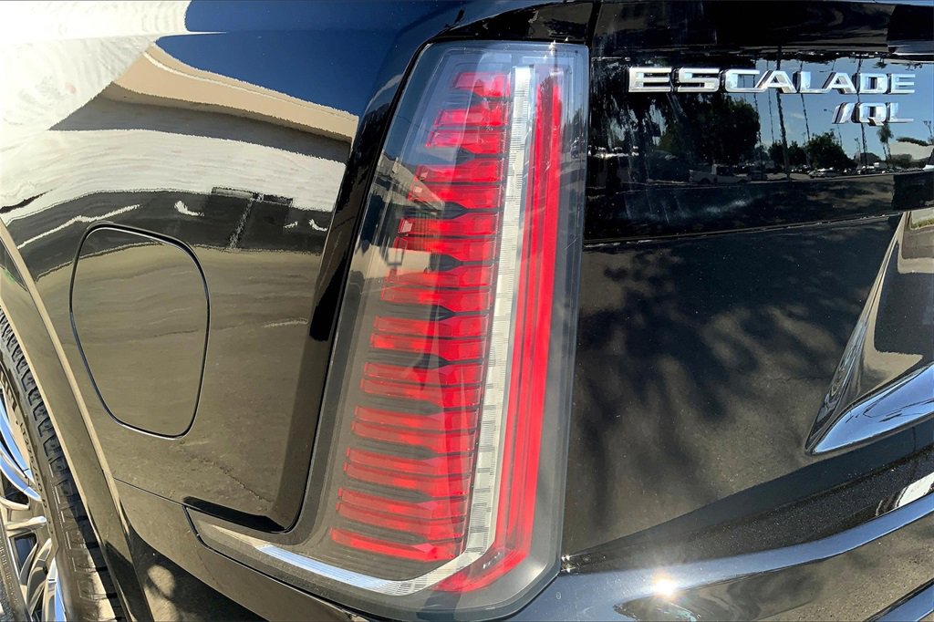 New 2026 Cadillac Escalade IQL Sport 1 w/ LPO, Premium Carpet Package image 15