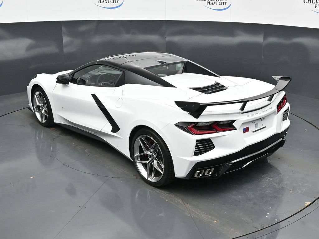 Used 2025 Chevrolet Corvette Stingray Premium Conv w/ Z51 Performance Package RWD image 13