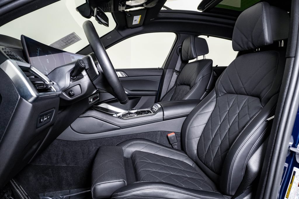 Used 2025 BMW X6 M60i w/ Executive Package AWD/4WD image 18