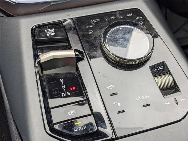 Used 2025 BMW X3 xDrive30i w/ Premium Package image 12