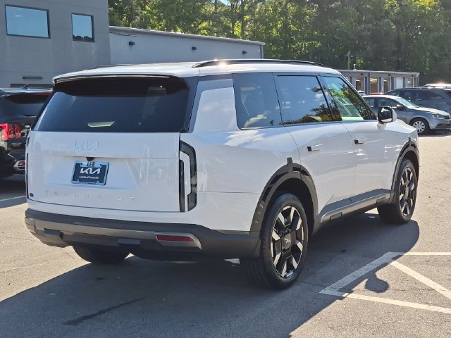 New 2027 Kia Telluride S FWD image 3