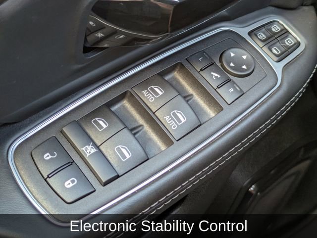 Used 2024 RAM 2500 Limited image 26