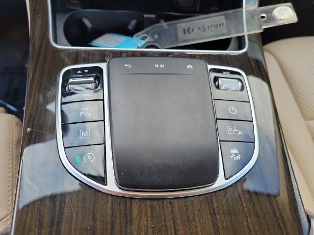 Used 2022 Mercedes-Benz GLC 300 4MATIC image 32