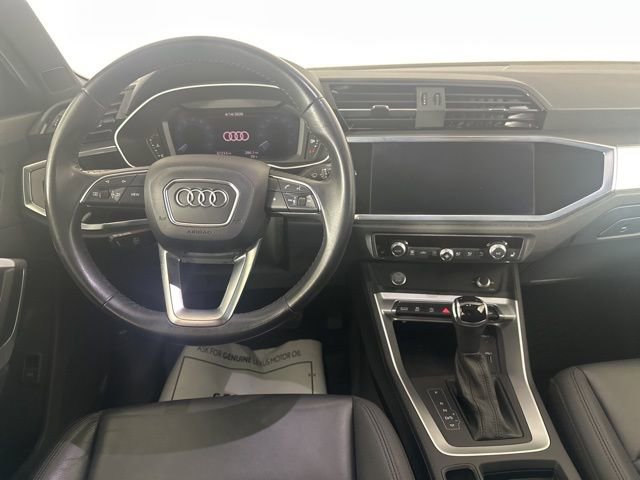 Used 2020 Audi Q3 2.0T Premium w/ Convenience Package AWD/4WD image 12
