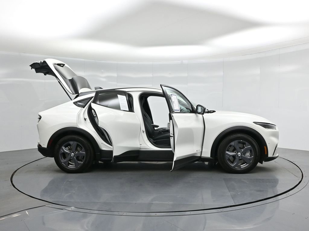 Certified 2023 Ford Mustang Mach-E Select w/ Comfort Package Lite image 5