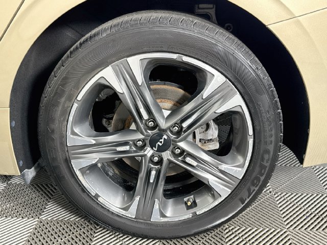 Used 2022 Kia K5 EX w/ EX Premium Package FWD image 32