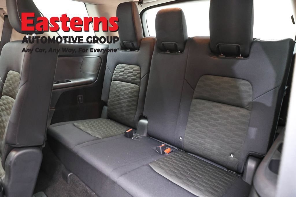 Used 2024 Nissan Pathfinder SV AWD/4WD image 27