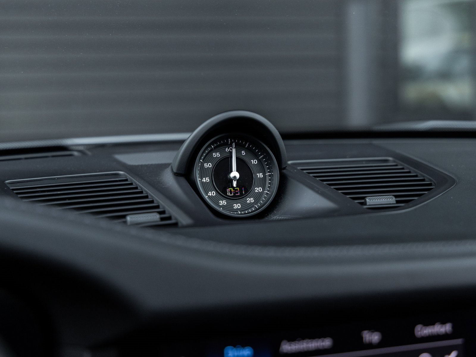 Used 2025 Porsche 911 Carrera GTS image 29