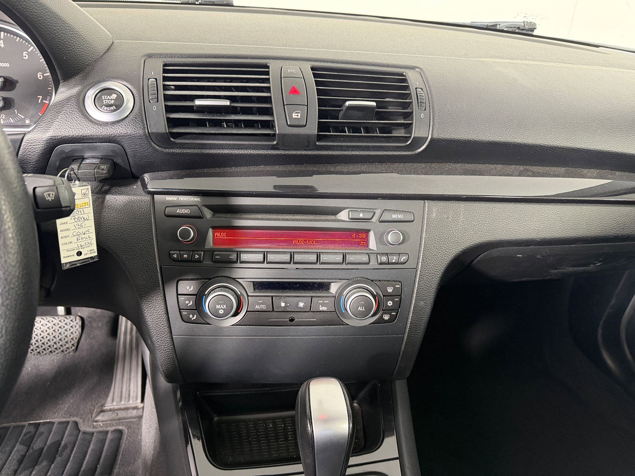 Used 2011 BMW 128i Coupe image 23