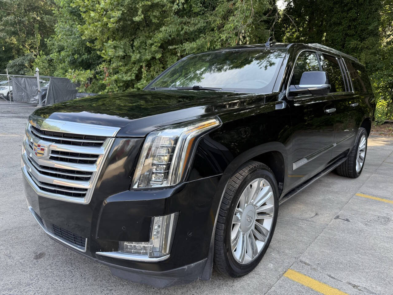 Used 2017 Cadillac Escalade ESV Platinum AWD/4WD image 1