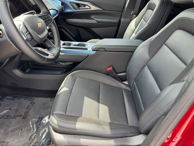 Certified 2025 Chevrolet Equinox EV LT w/ Convenience Package image 14