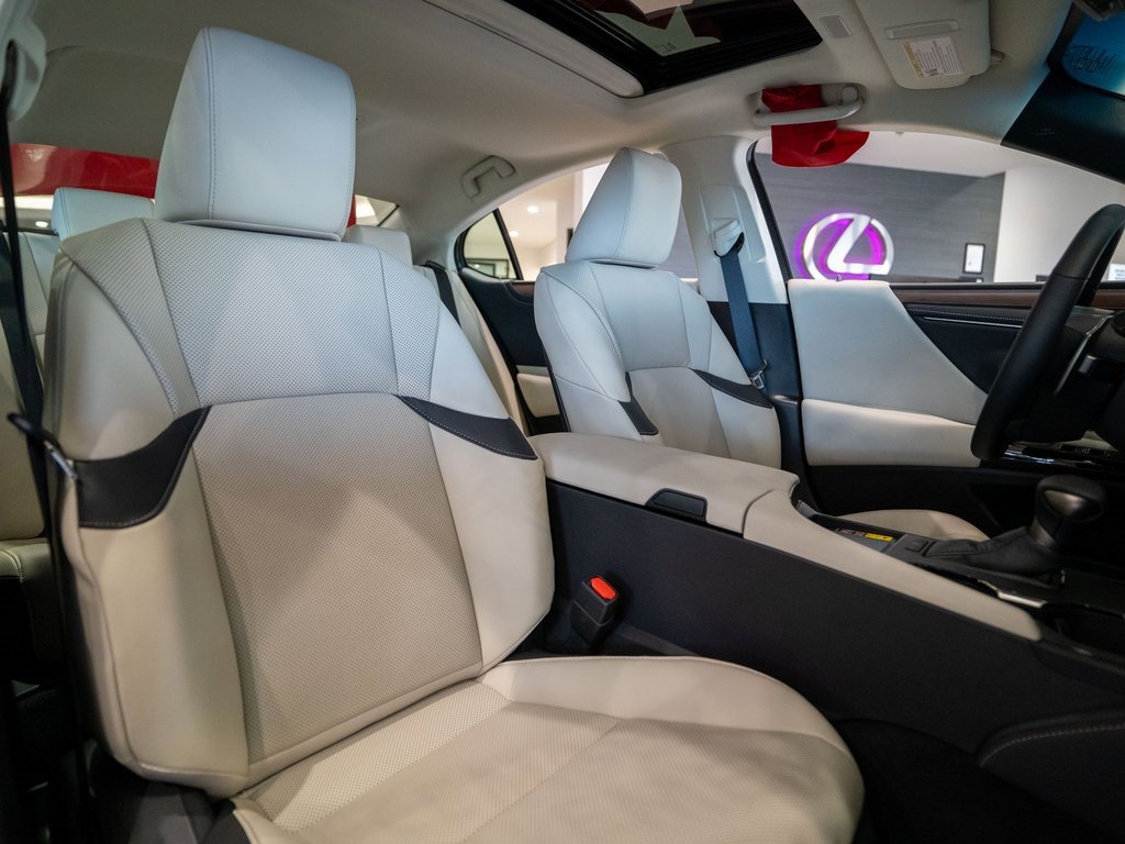 New 2025 Lexus ES 350 w/ Premium Package image 12