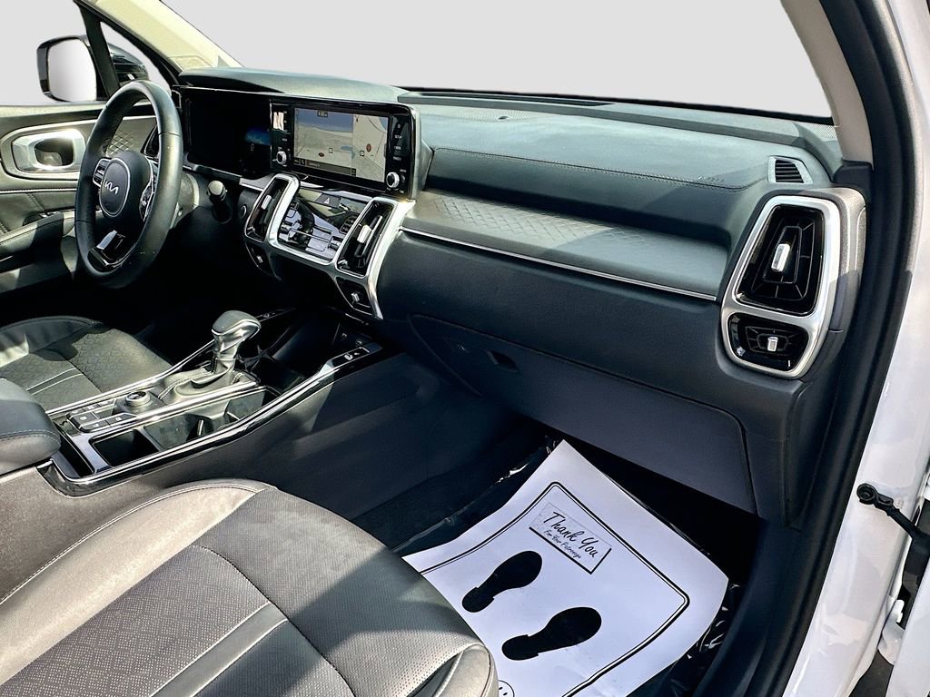Certified 2023 Kia Sorento SX AWD/4WD image 30