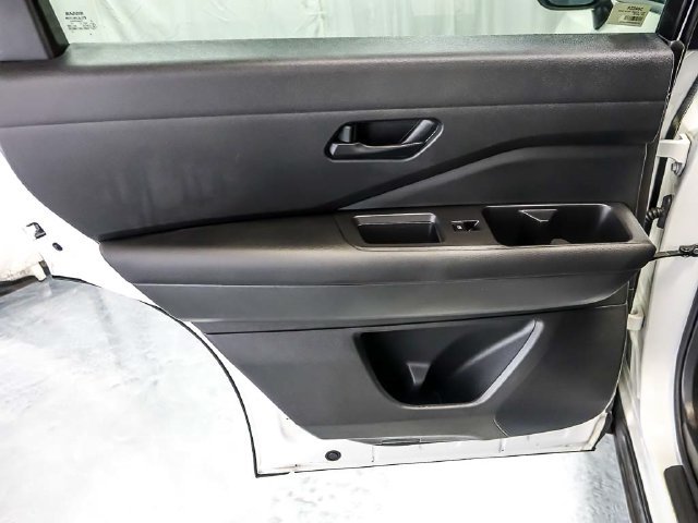 Used 2023 Nissan Pathfinder Rock Creek AWD/4WD image 27