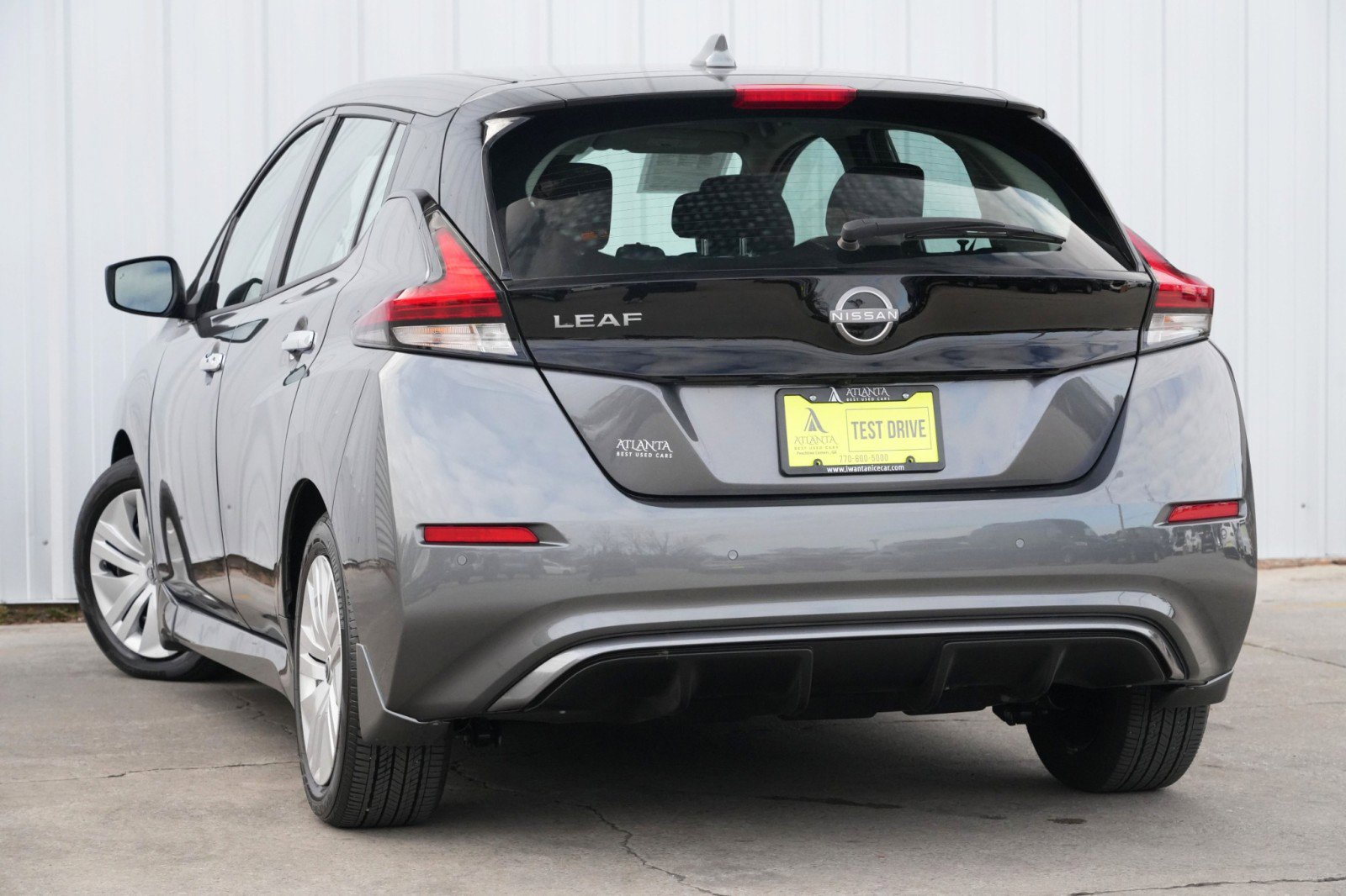 Used 2025 Nissan Leaf S image 4