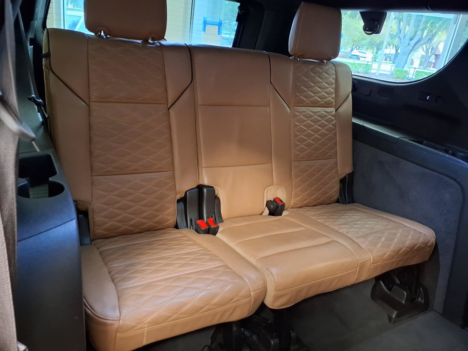 Used 2022 Cadillac Escalade ESV Sport w/ Touring Package AWD/4WD image 15