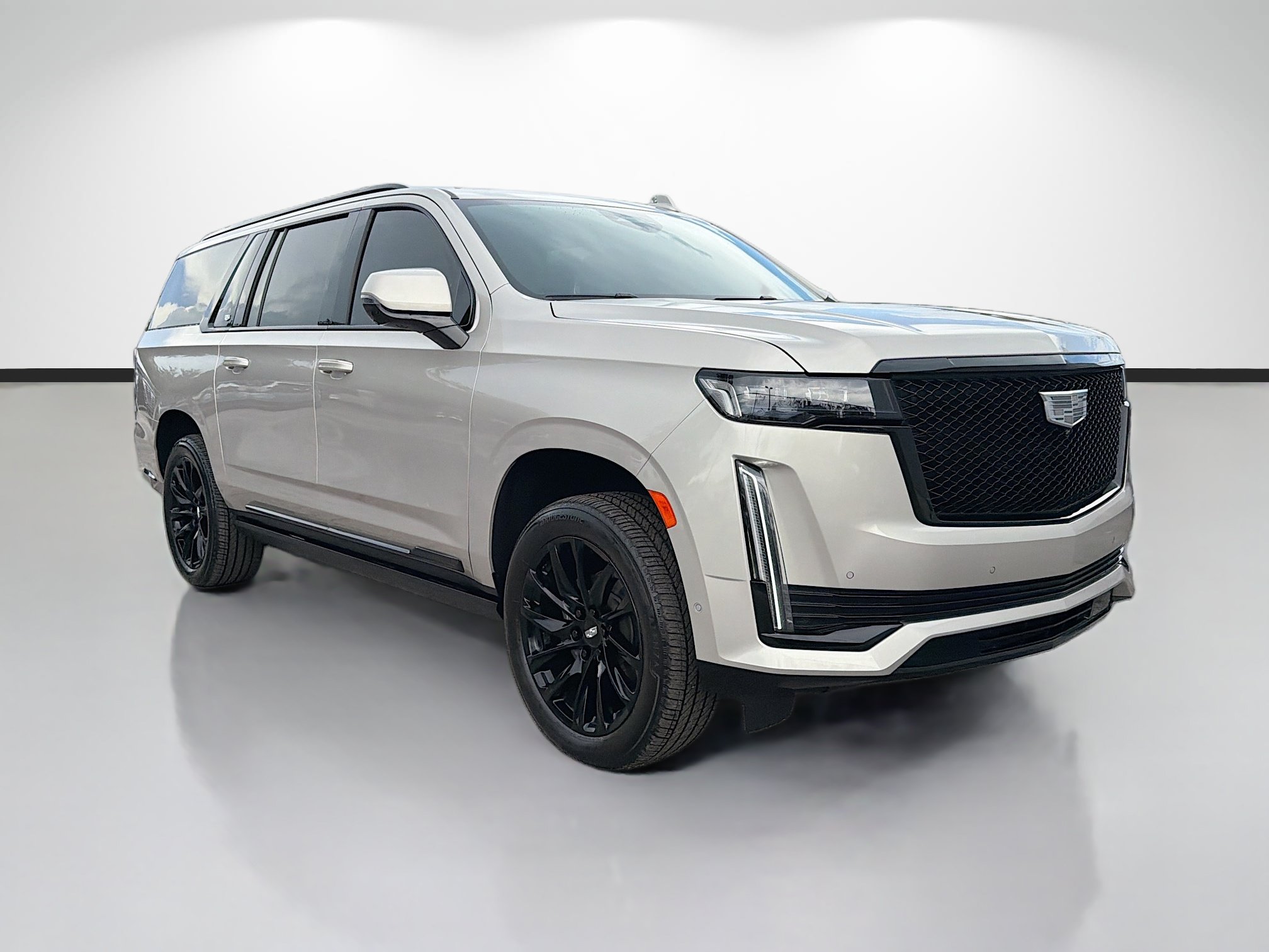 Used 2023 Cadillac Escalade ESV Sport Platinum w/ LPO, ONYX Package AWD/4WD image 1