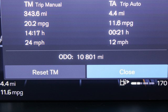 Used 2025 Volvo XC90 B5 Core image 23