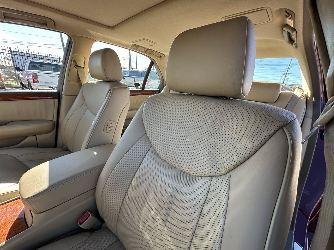 Used 2006 Lexus LS 430 w/ Modern Luxury Pkg RWD image 39