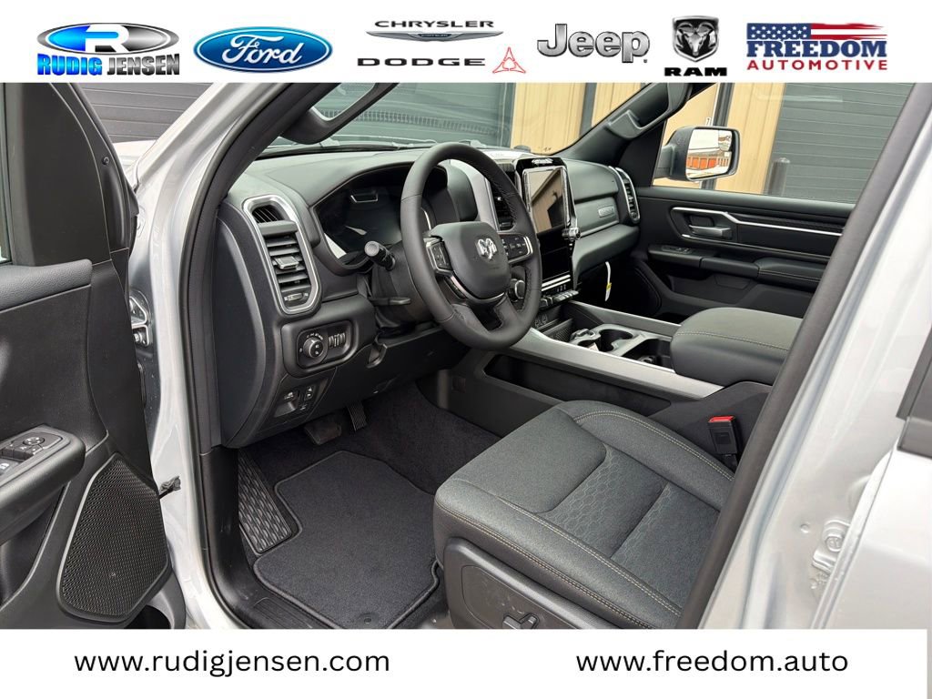 New 2026 RAM 1500 Big Horn AWD/4WD image 11