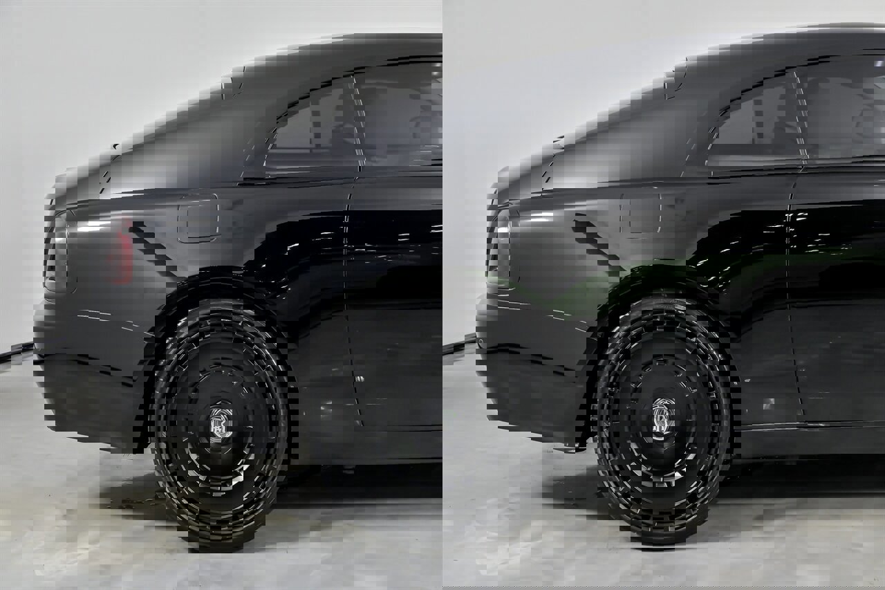 Used 2019 Rolls-Royce Wraith image 13