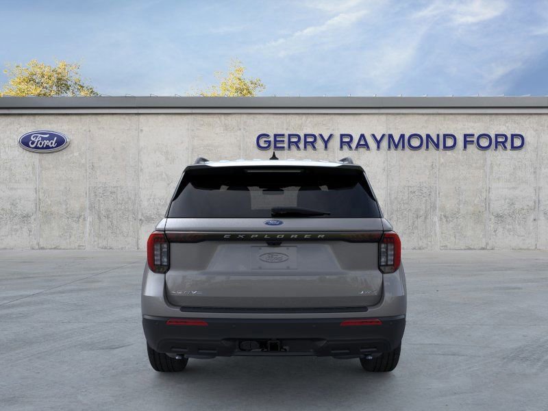 New 2026 Ford Explorer Active AWD/4WD image 7