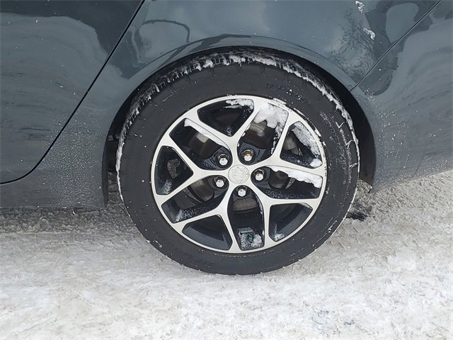 Used 2017 Buick Regal Sport Touring image 27