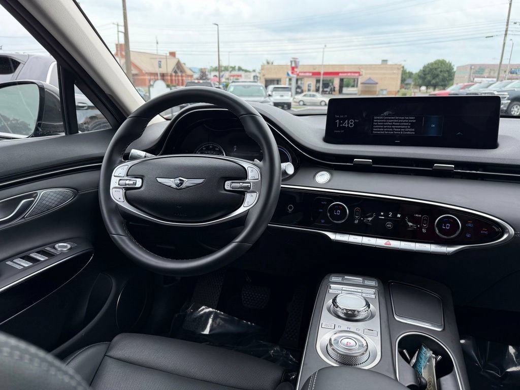 Used 2025 Genesis GV70 2.5T AWD/4WD image 12