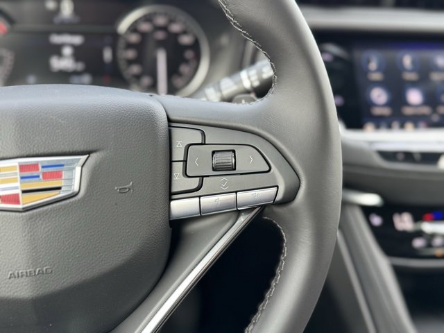 New 2025 Cadillac XT6 Luxury image 29