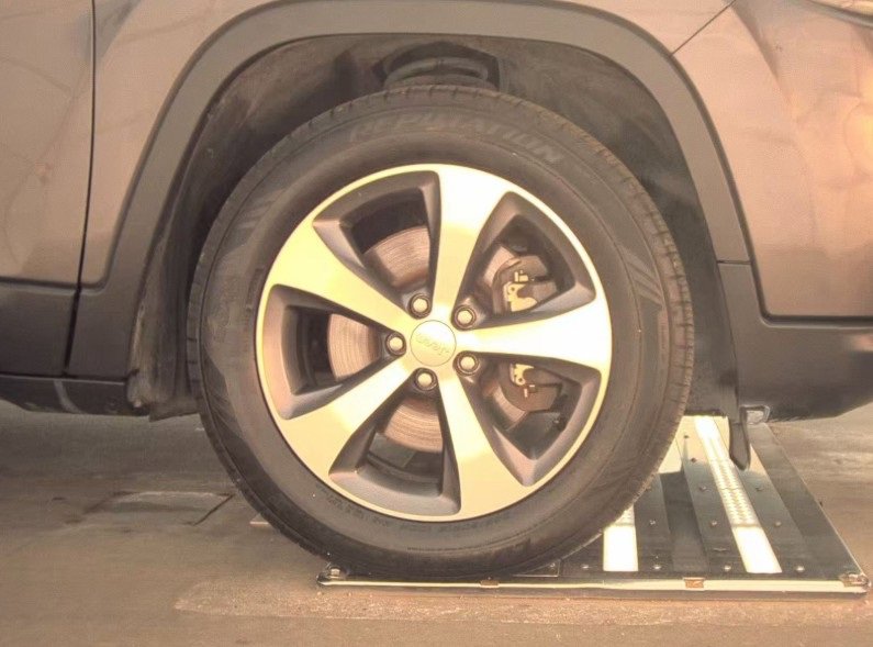 Used 2020 Jeep Cherokee Limited image 15