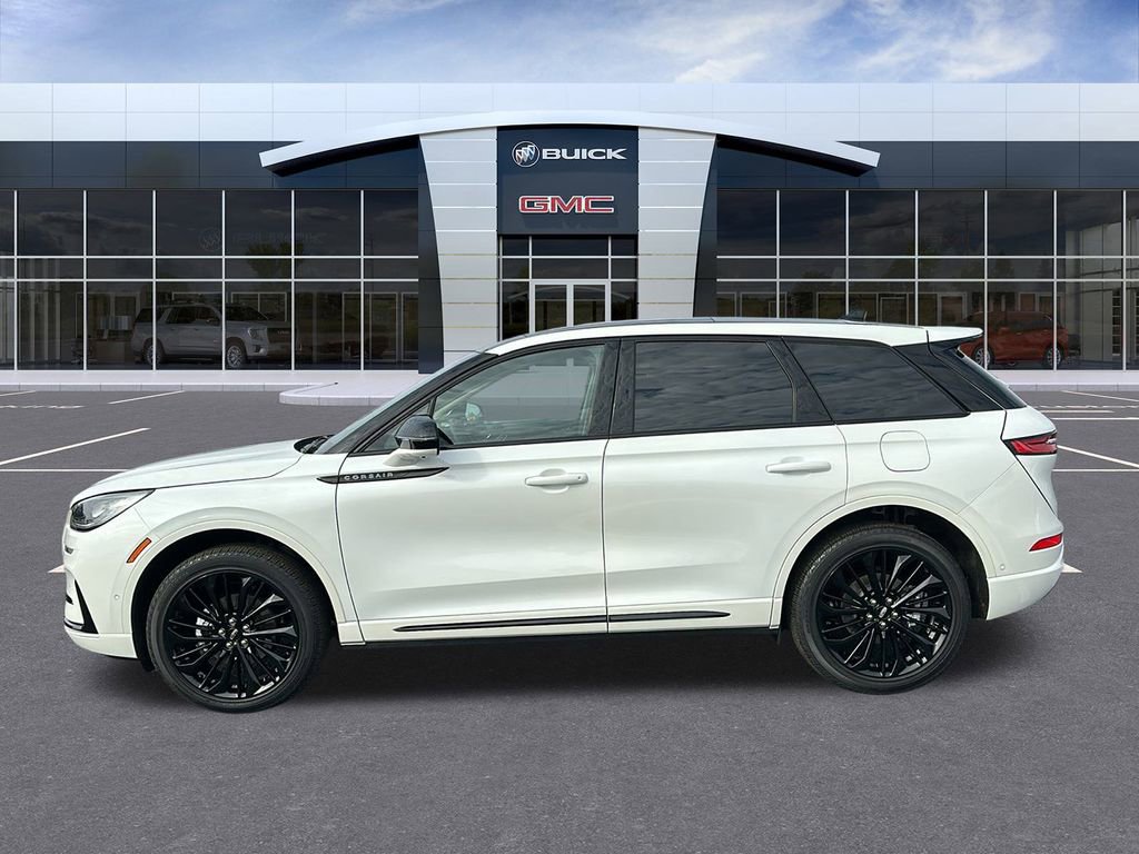 Used 2024 Lincoln Corsair FWD w/ Equipment Group 102A image 2