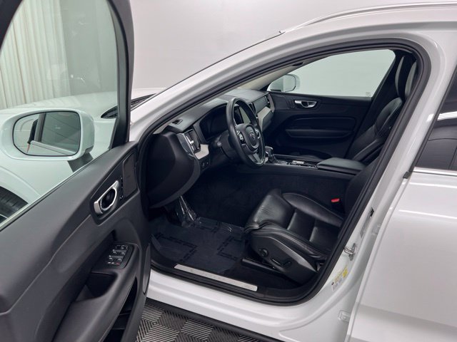 Used 2021 Volvo XC60 T5 Inscription AWD/4WD image 12