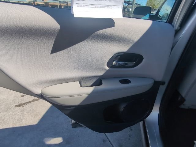 Used 2016 Honda HR-V LX image 26