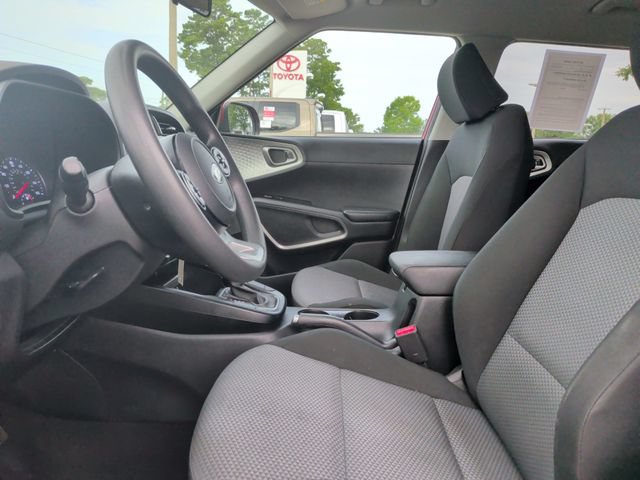Used 2021 Kia Soul LX FWD image 16