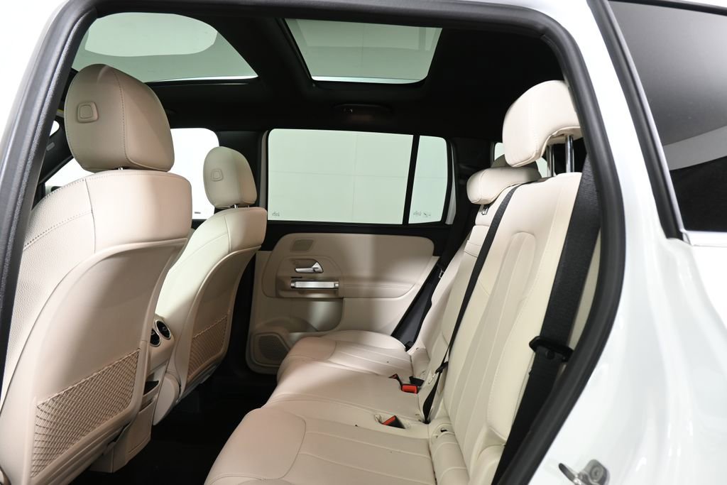 Certified 2026 Mercedes-Benz GLB 250 4MATIC image 33