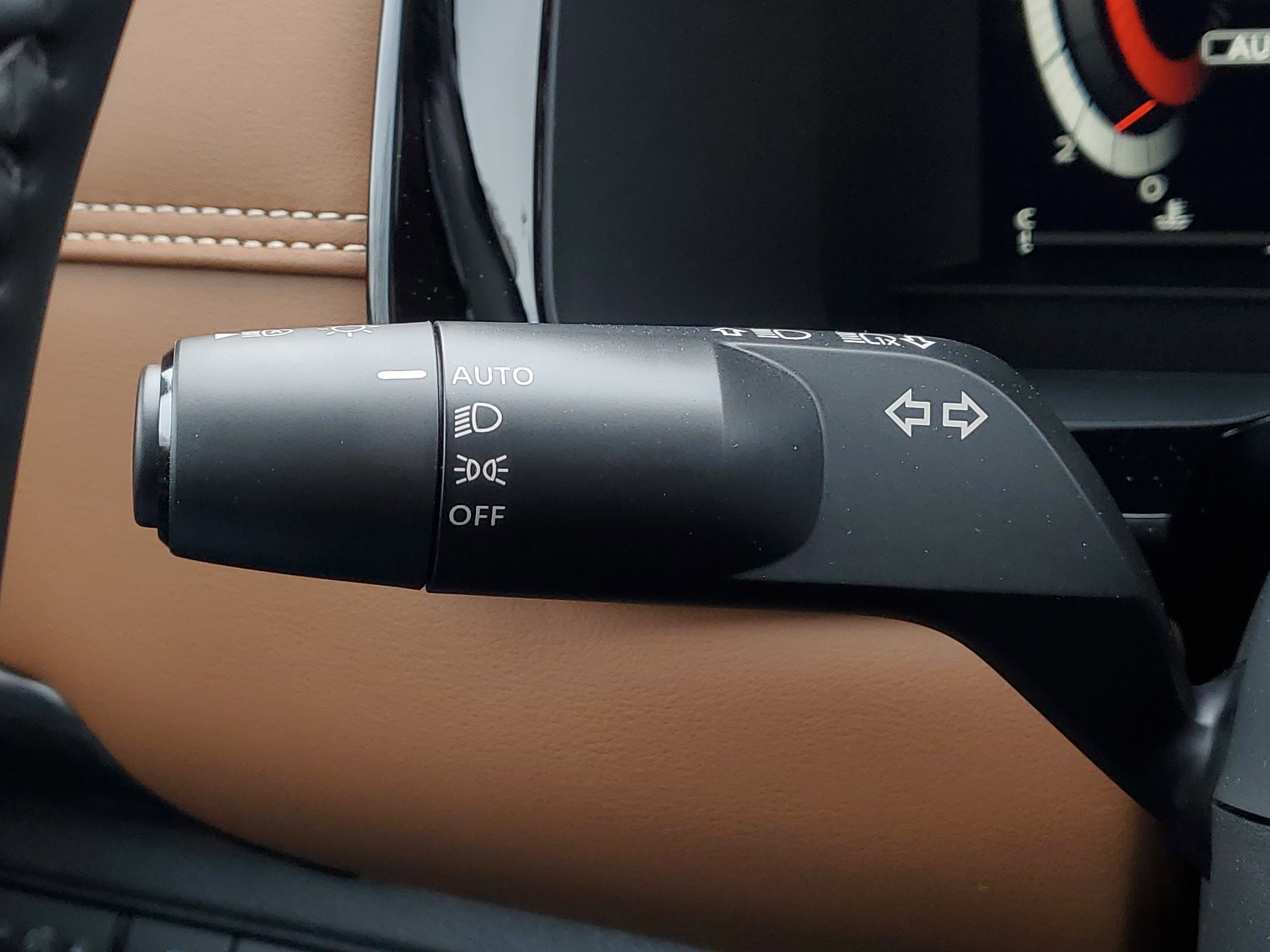 New 2026 Nissan Pathfinder Platinum image 12