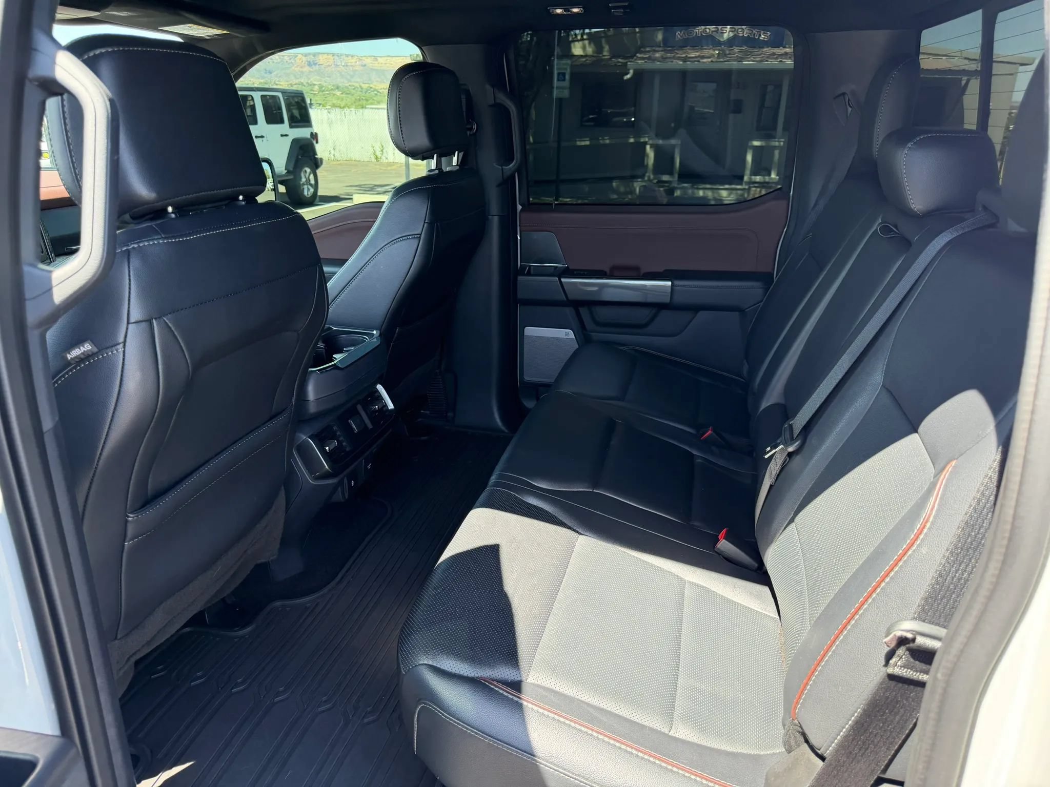 Used 2023 Ford F150 Lariat AWD/4WD image 27